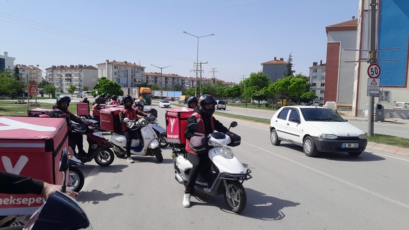 Edirne'de motokuryeler, Ata Emre'nin öldürülmesini kontak kapatarak protesto etti - Resim: 5