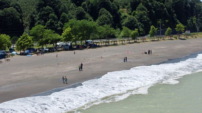 Düzce'de boğulma tehlikesi geçiren 4 kişi kurtarıldı! Bir kişi kayıp - Resim: 6