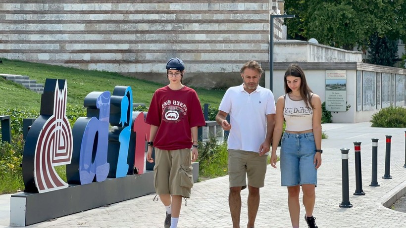 Almanya'da 16 yaşındaki öğrenci belediye meclis üyesi seçildi - Resim: 3