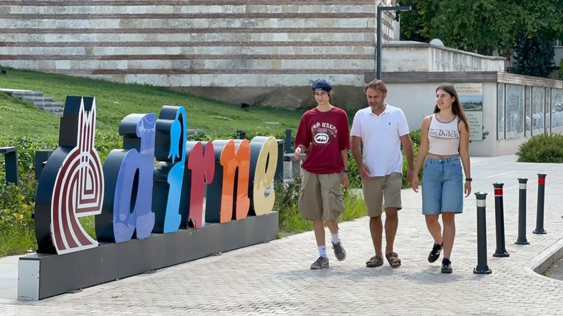 Almanya'da 16 yaşındaki öğrenci belediye meclis üyesi seçildi - Resim: 4