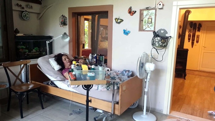 Yatağa bağımlı Gülay'ın sanat tutkusu engel tanımıyor - Resim: 8