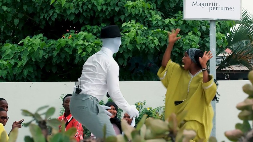 Bursalı cansız manken Afrikalıları korkuttu - Resim: 5