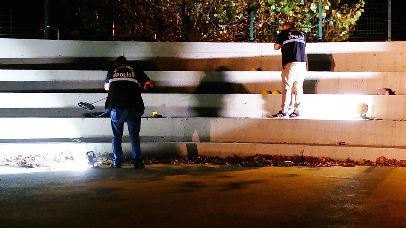Okul bahçesinde tabancayla oynanan oyun ölümle bitti! 14 yaşındaki genç kız hayatını kaybetti - Resim: 2