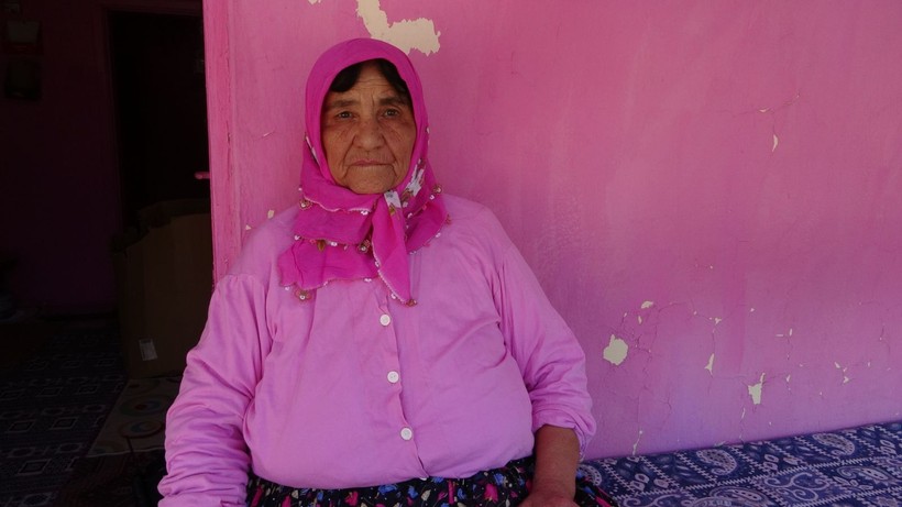 75 yaşındaki Ispartalı Sakine teyzenin pespembe hayatı - Resim: 12