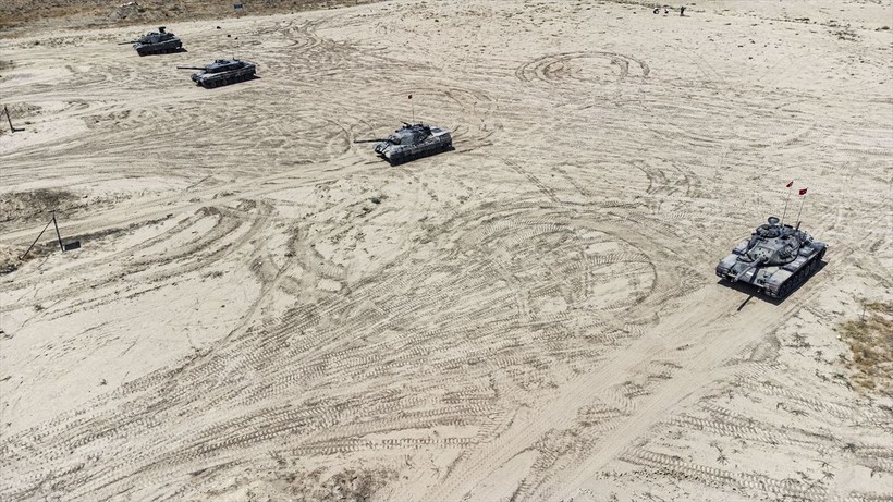 TSK'nın muharebe sahasındaki en etkin kara silahlarından olan tank birlikleri göreve hazır - Resim: 35