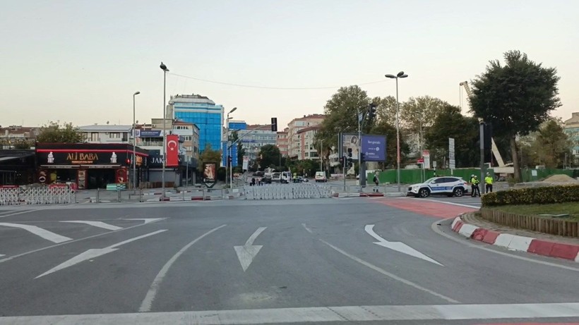 30 Ağustos Zafer Bayramı kutlamaları nedeniyle İstanbul'da bazı yollar trafiğe kapatıldı - Resim: 3