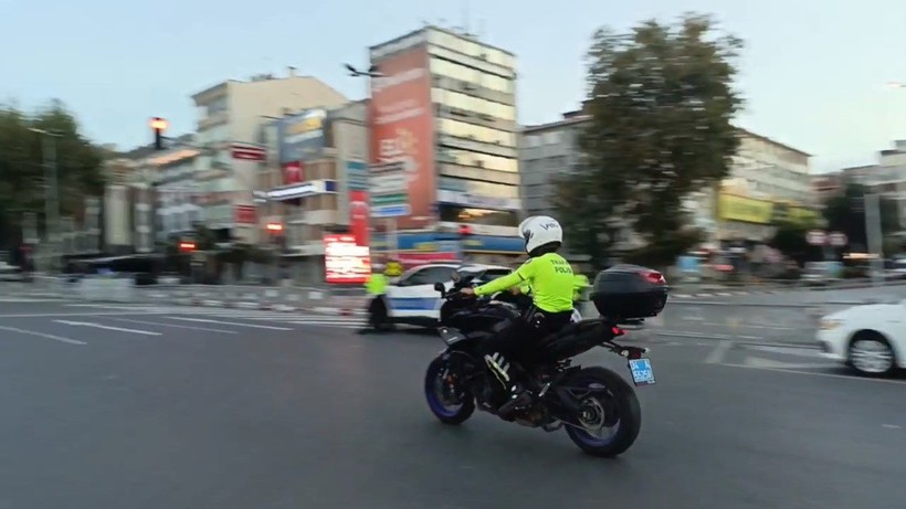 30 Ağustos Zafer Bayramı kutlamaları nedeniyle İstanbul'da bazı yollar trafiğe kapatıldı - Resim: 5