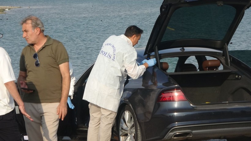 Lüks otomobilde kanlı infaz: Göl kıyısında önce sevgilisini öldürdü ardından intihar etti - Resim: 3