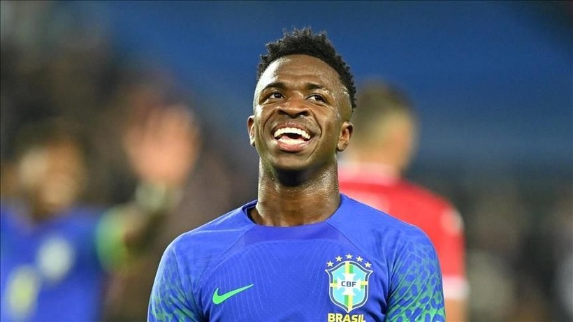 Vinicius Jr.'dan tarihi imza: PSG'ye transfer oluyor - Resim: 5