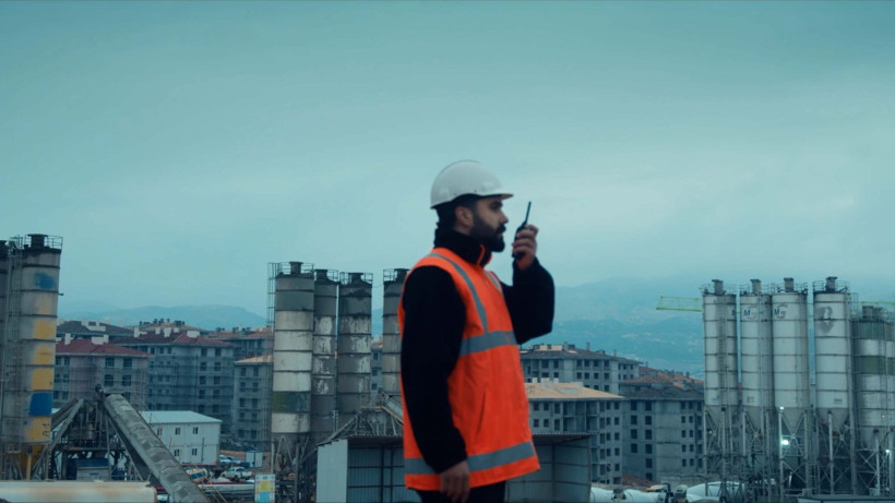 Bakan Kurum, deprem bölgesi klibiyle 1 Mayıs Emek ve Dayanışma Günü'nü kutladı - Resim: 19