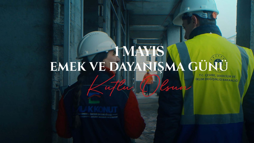 Bakan Kurum, deprem bölgesi klibiyle 1 Mayıs Emek ve Dayanışma Günü'nü kutladı - Resim: 1