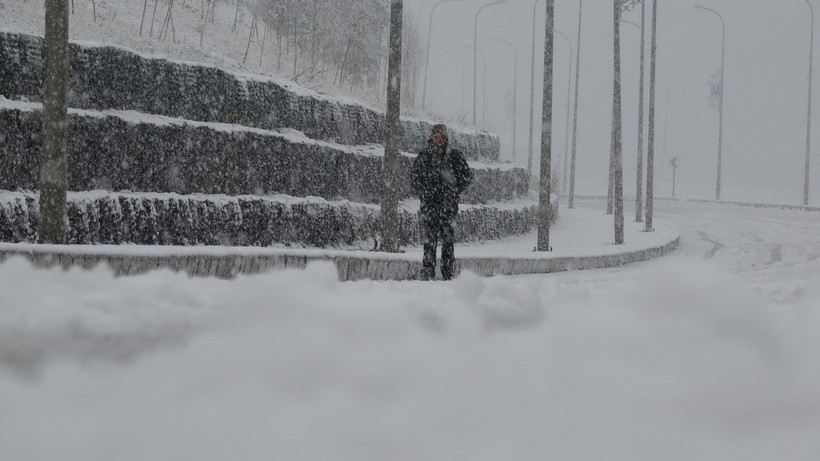 Erzurum'a mayıs ortasında kar yağdı - Resim: 4