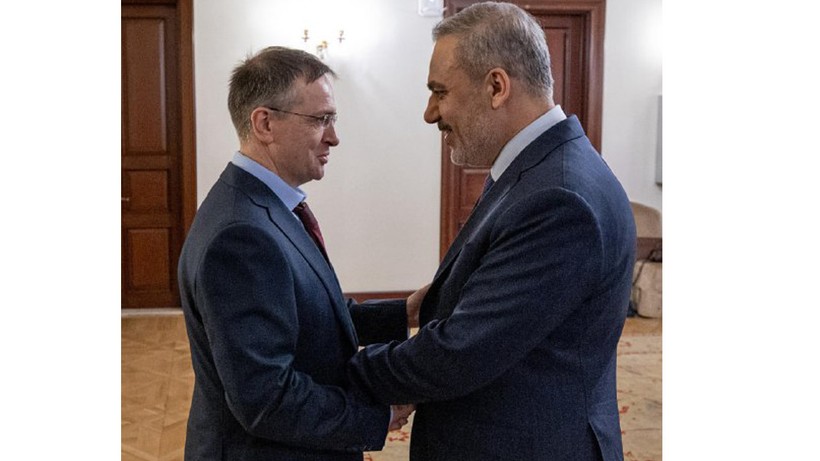 Fidan ve Medinskiy görüşmesi sona erdi: Türkiye, ABD, Rusya ve Ukrayna dörtlü zirvesi yarın İstanbul'da toplanıyor - Resim : 1