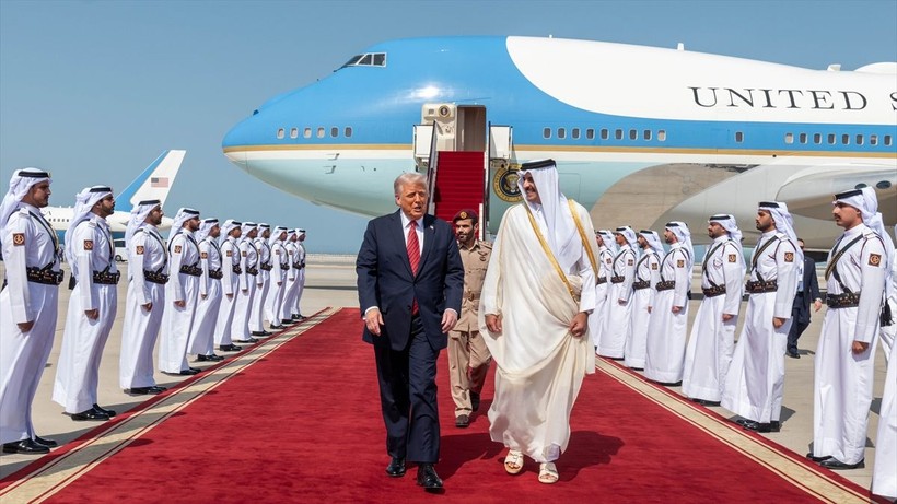 Hediye mi satılık mı? Trump'ın Katar'dan aldığı 400 milyon dolarlık uçak için flaş iddia - Resim: 1
