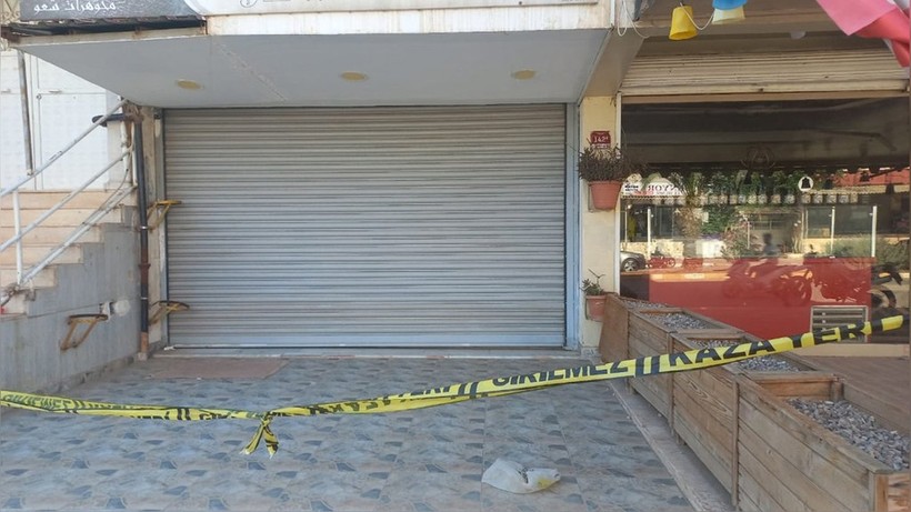 Hatay'da kuyumcu dükkanına silahlı saldırı: 1 ölü - Resim : 1