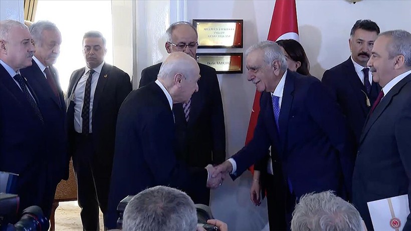DEM Parti'nin MHP'yi salı günü TBMM'de ziyaret edecek - Resim : 1