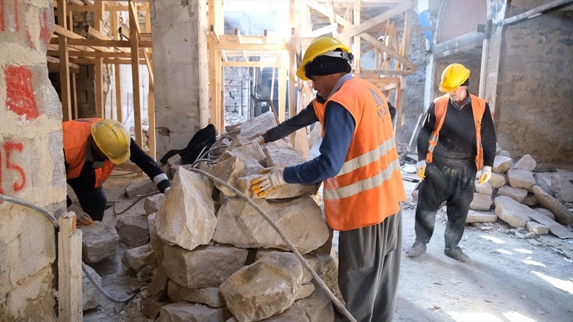 Bakan Kurum, Kahramanmaraş'taki restorasyonu süren Tarihi Kapalı Çarşı'nın görüntülerini paylaştı - Resim: 3