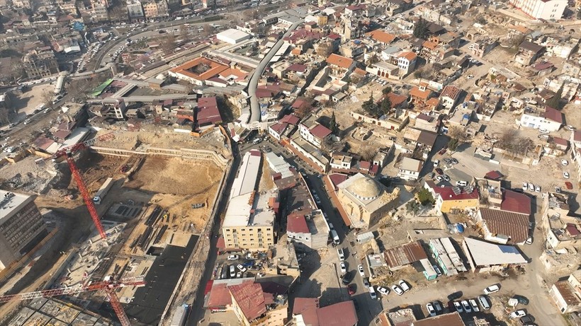 Bakan Kurum, Kahramanmaraş'taki restorasyonu süren Tarihi Kapalı Çarşı'nın görüntülerini paylaştı - Resim: 16