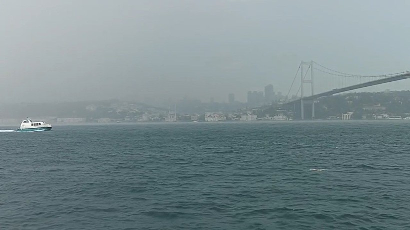 İstanbul'u dolu vurdu! Hazırlıksız yakalananlar zor anlar yaşadı - Resim: 7