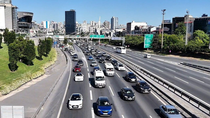 Tatili İstanbul dışında geçirmek isteyenler trafik oluşturdu - Resim: 6