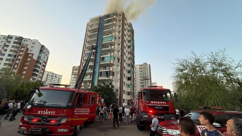 Diyarbakır'daki yangın faciasında tüyler ürperten ayrıntı! Anne ve çocukları ihmal kurbanı oldu - Resim: 15