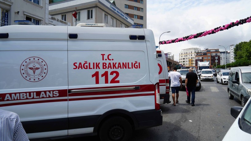 Başakşehir'de 100 TL kampanyası izdiham oluşturdu! Mağaza kapandı - Resim: 7