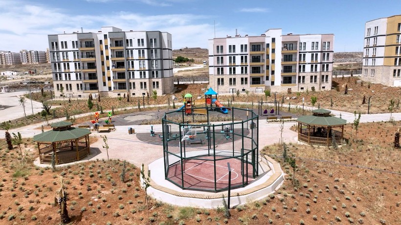 Şanlıurfa Karaköprü’de afet konutları tamamlandı! Depremzede Ayşe Elman: Dışarıdan 10 daire verseler yine de buradan ayrılmam - Resim: 10