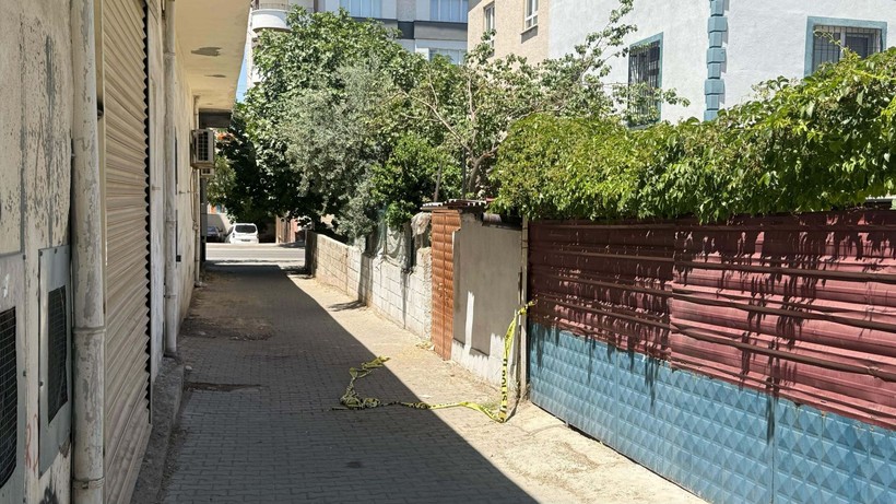 Kan donduran aile faciası: "Öyle intihar edilmez" dedi, benzin döküp kızını yaktı! - Resim: 4
