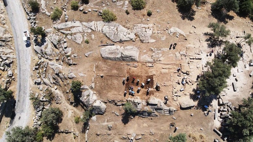 Herakleia Antik Kenti'ndeki kazılarda Bizans mezarları ortaya çıkarıldı - Resim: 15