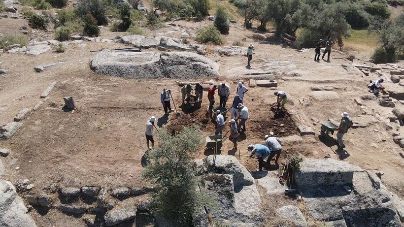 Herakleia Antik Kenti'ndeki kazılarda Bizans mezarları ortaya çıkarıldı - Resim: 17