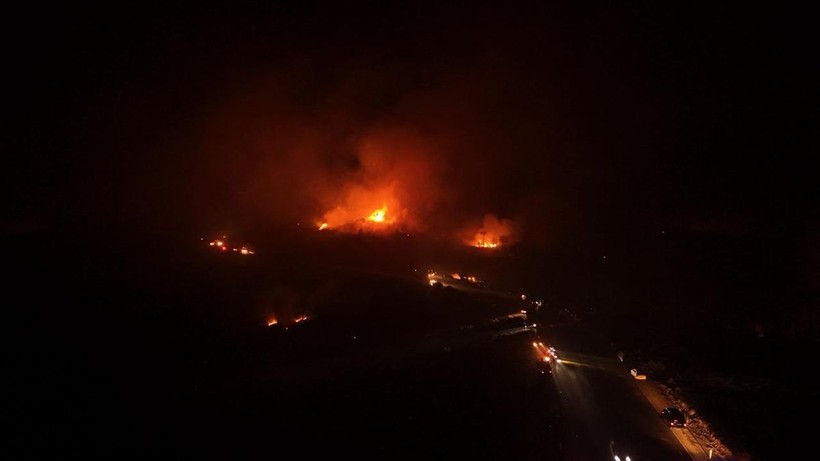 Bursa'nın Orhaneli ilçesindeki orman yangınına müdahale sürüyor - Resim: 2