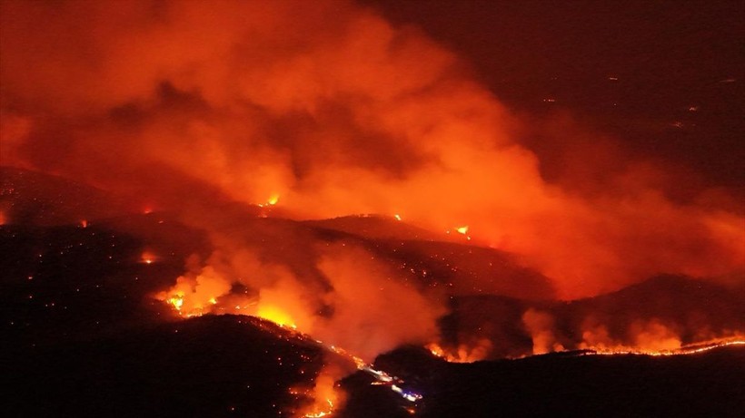 Bursa'nın Orhaneli ilçesindeki orman yangınına müdahale sürüyor - Resim: 10