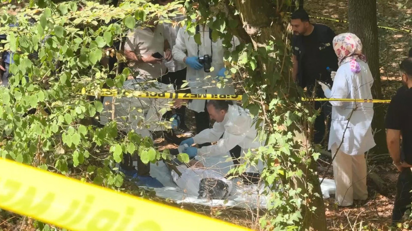Ormanlık alanda kafasına çöp poşeti geçirilmiş erkek cesedi bulundu - Resim: 1