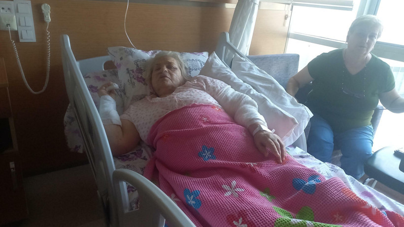 Depremde eşini kaybeden Hamide Önbaş: Bina yıkılınca, eşim bana göre daha derine düşmüş - Resim : 1