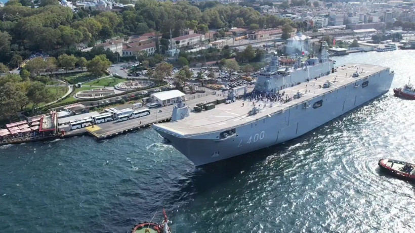 Çanakkale'den yola çıkan TCG Anadolu, İstanbul'a ulaştı - Resim: 1