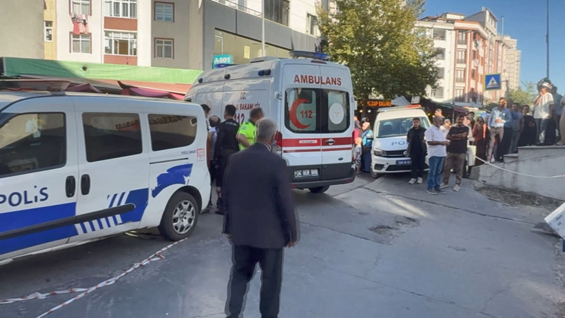 Esenyurt'ta servis minibüsünün çarptığı anne yaralandı, bebeği hayatını kaybetti - Resim: 6
