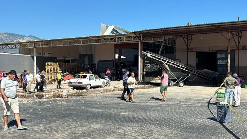 Antalya'da toptancı halinde patlama: Bir ölü, üç yaralı - Resim : 2