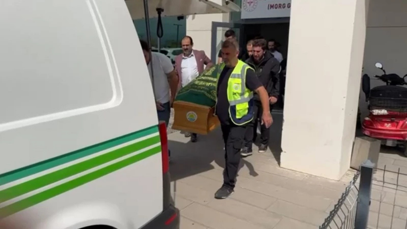Evinin balkonundan düşerek hayatını kaybetmişti! Ünlü sanatçı Güllü'nün cenaze programı belli oldu - Resim: 3