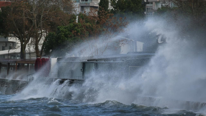 İstanbul dahil 20 şehir için kuvvetli sağanak ve fırtına uyarısı: Mezosiklon etkisi başlıyor - Resim: 2