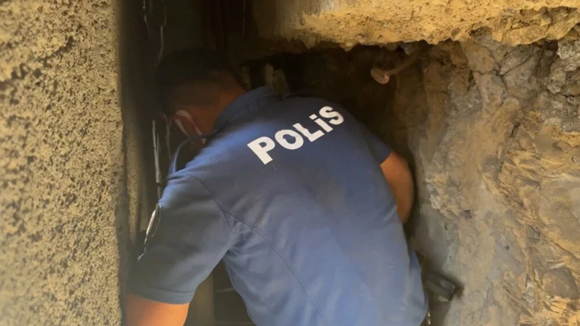 Beyoğlu'nda akılalmaz olay: Tünelde günlerce mahsur kalmış! - Resim: 5