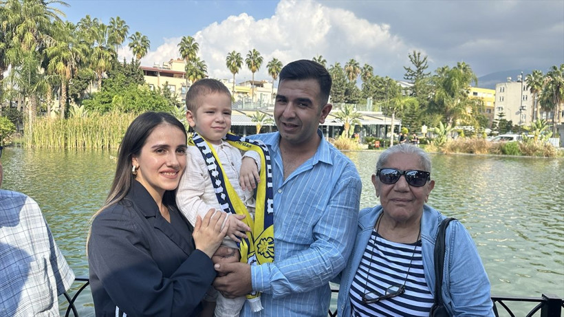 Hatay'da kanseri yenen 3 yaşındaki Tamer Talha için gökyüzüne balonlar bırakıldı - Resim: 1