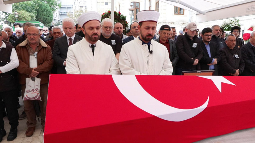 Oyuncu Arif Erkin Güzelbeyoğlu son yolculuğuna uğurlandı - Resim: 2