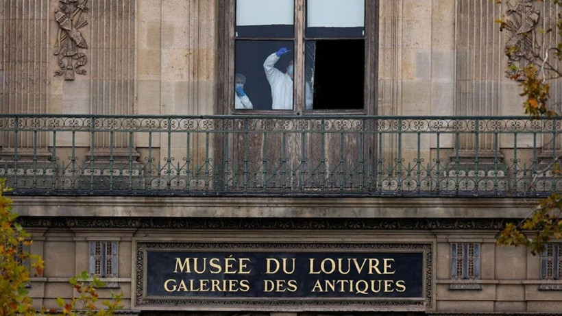Yüzyılın soygununu geride bıraktı: Louvre Müzesi'nde güvenlik planı nasıl çöktü? - Resim: 1