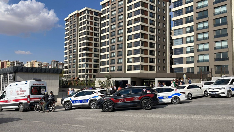 Şanlıurfa'daki sitede bıçaklı kavga: 9 kişi yaralandı - Resim: 3