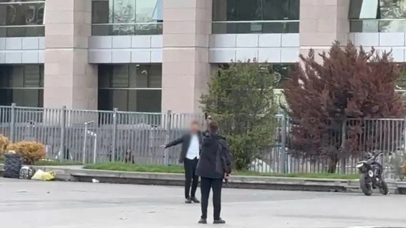 Çağlayan'da korku dolu anlar: Başına silah dayadı, havaya ateş açtı - Resim: 2