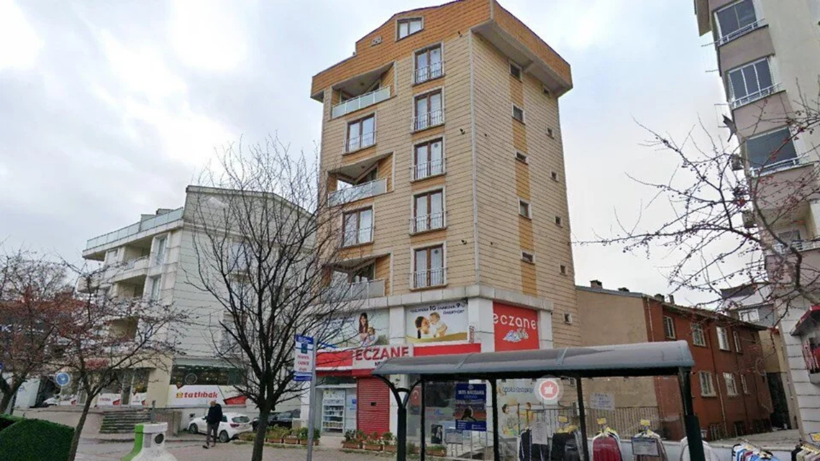 Gebze'de 7 katlı bina çöktü: 18 Yaşındaki Dilara Enkaz Altından Çıkarıldı - Resim : 4