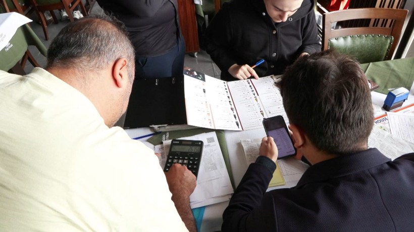 Beyoğlu'nda 4 turistin 59 bin lira hesap ödediği restoranda denetim - Resim: 3