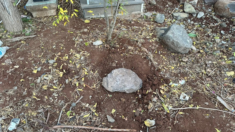 Siverek’te mezarlıkta bebek cesedi bulundu - Resim : 1