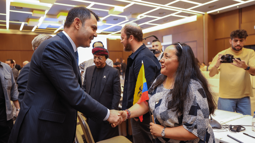 Bakan Kurum: Deprem bölgesinin dirilişi Türkiye'nin istikbal meselesidir - Resim : 3