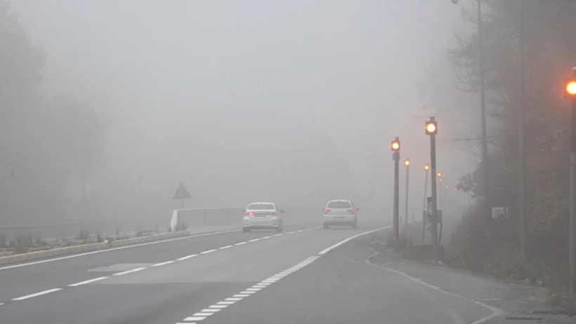 Bolu Dağı'nda sis etkili oluyor - Resim : 1